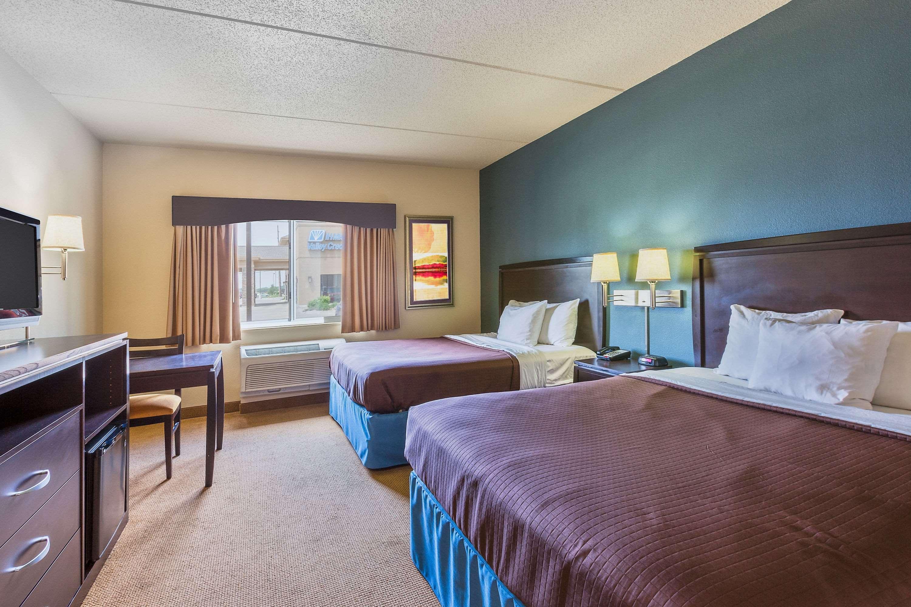 Americinn By Wyndham Monmouth Exteriér fotografie